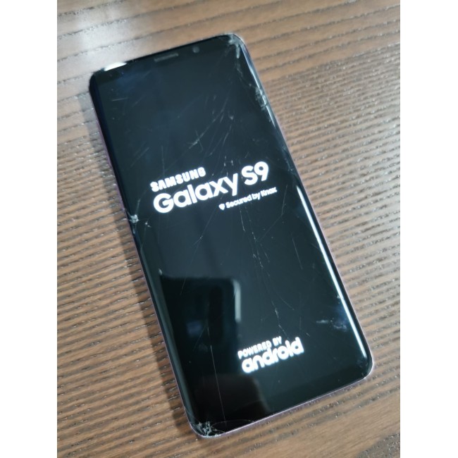 Samsung Galaxy S9 64gb front and back cracked